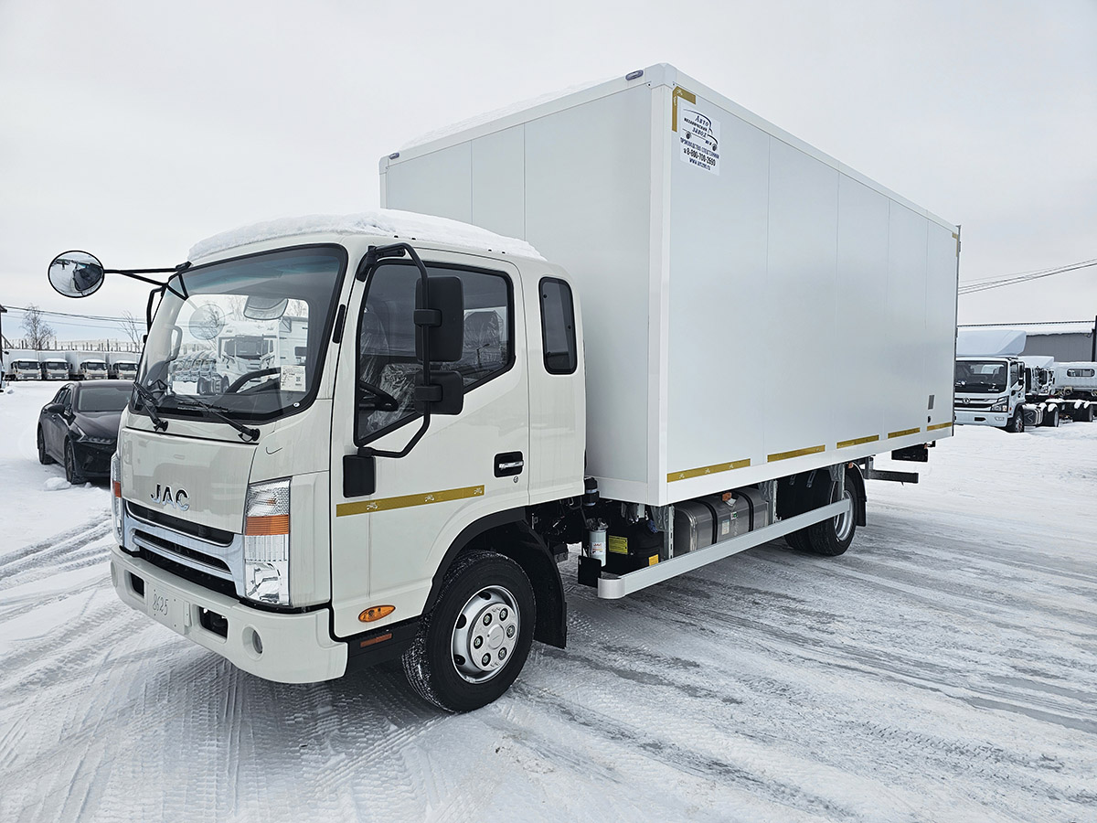 Изотермический фургон JAC N90L 6,2х2,6х2,4 м