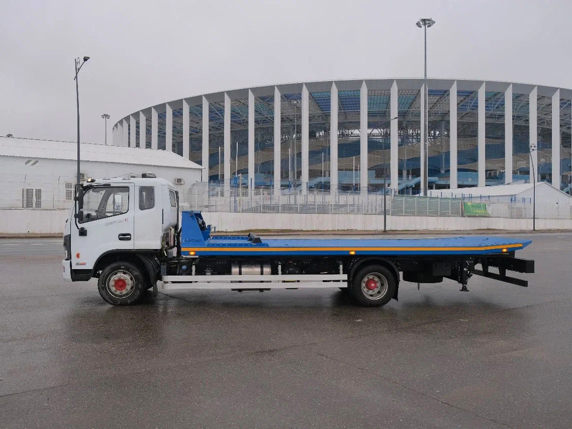 Эвакуатор DONGFENG С120N со сдвижной платформой 6,4 м