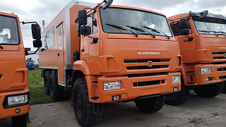Вахтовый автобус на шасси КАМАЗ 43118 (28 мест)
